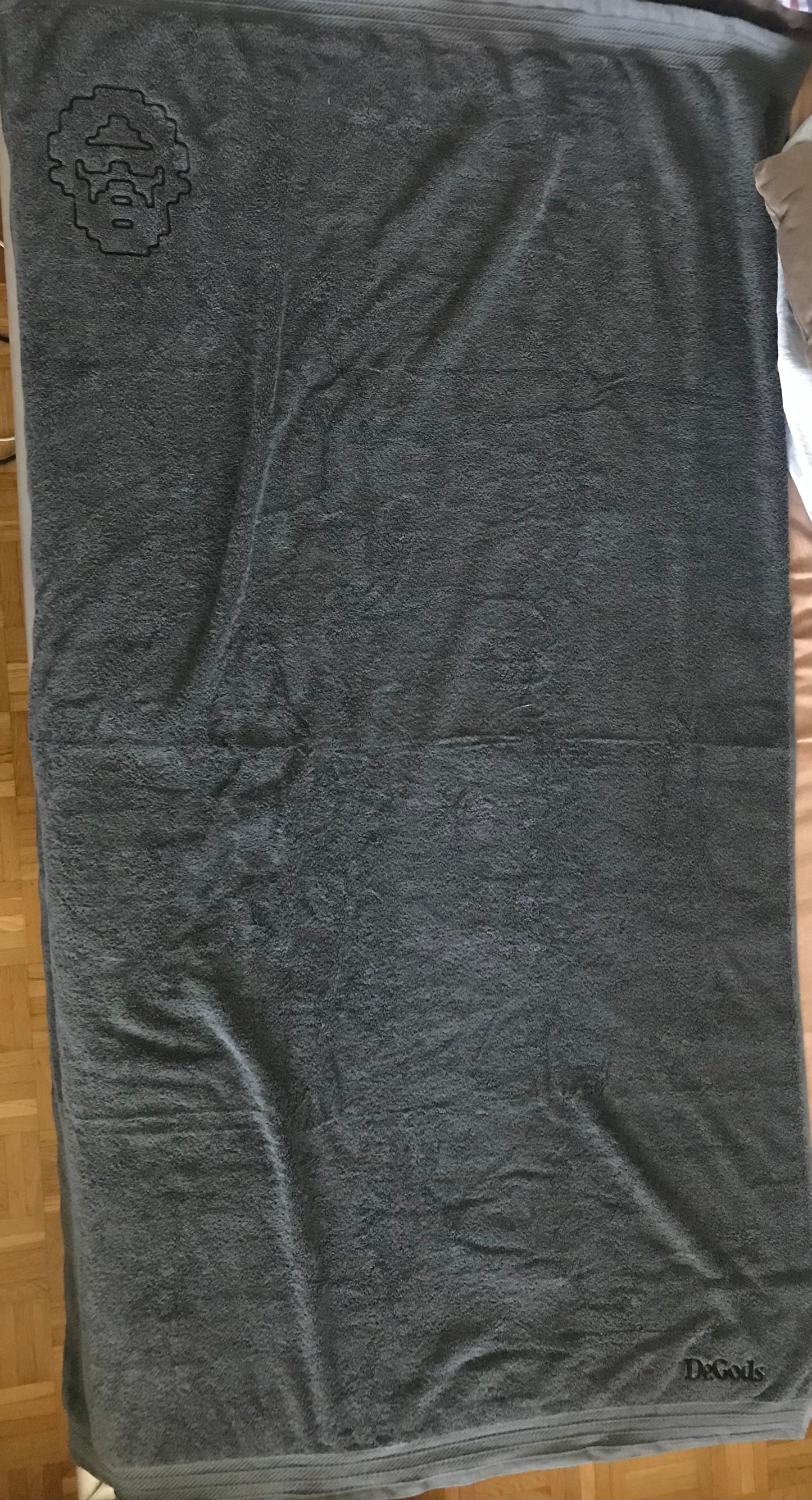 Beach DeTowel Huge